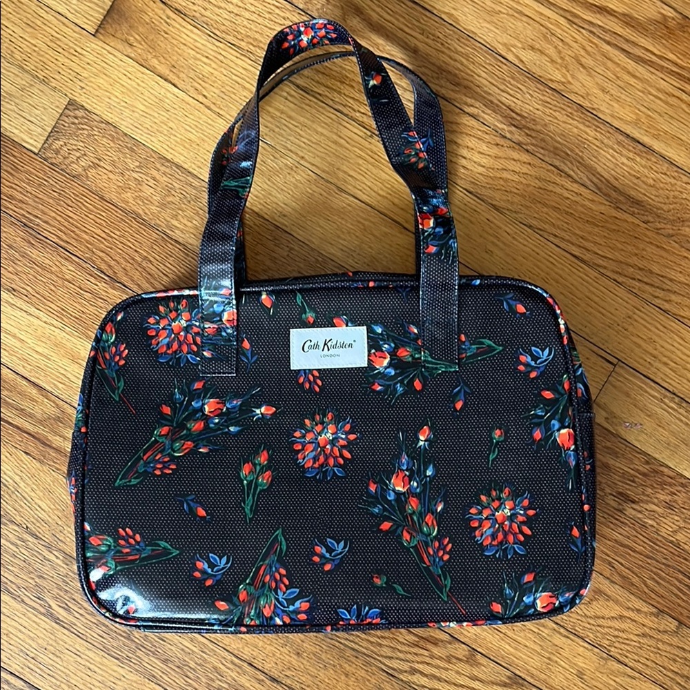 Cath Kidston MFS Large Boxy Zip Bag Darling Midscale Navy